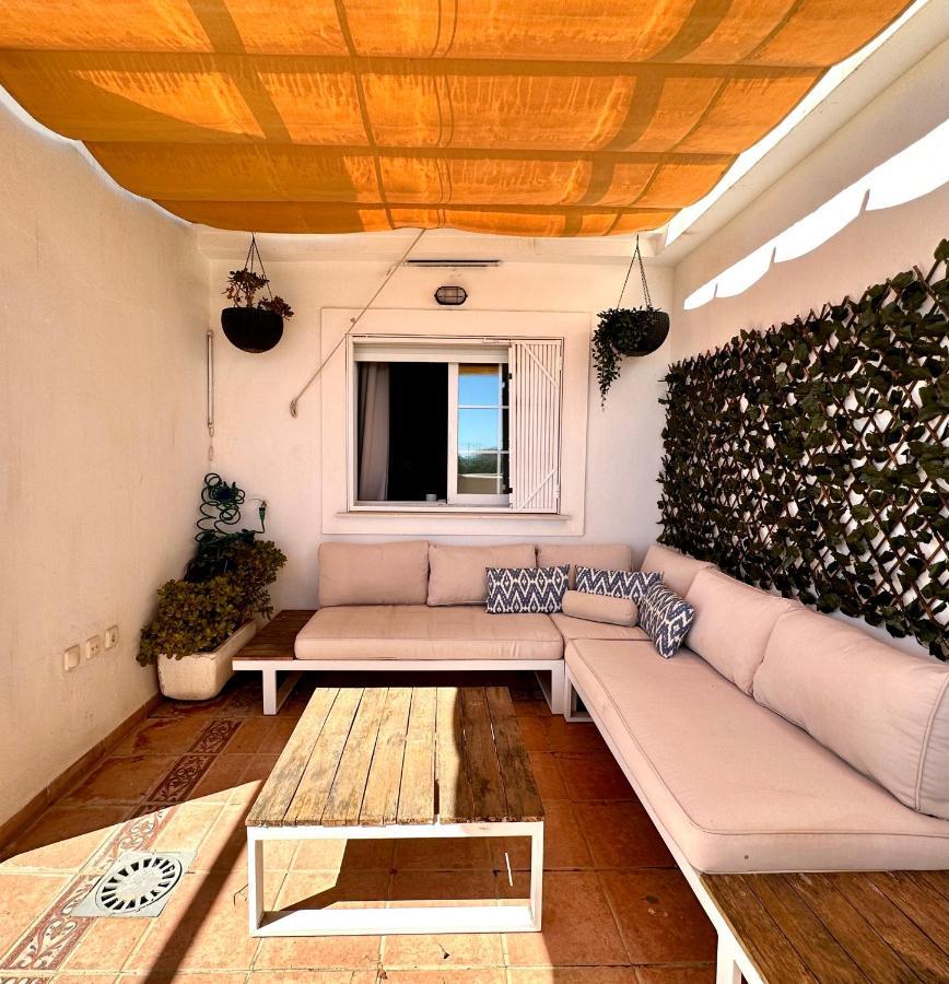 Moderno Apartamento Con Preciosas Vistas Al Mar En Urbanizacion Con Piscina - Rio Real 11 2G Марбелья Экстерьер фото
