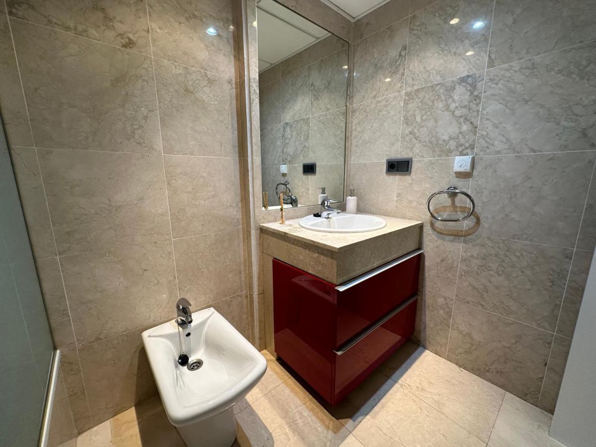 Moderno Apartamento Con Preciosas Vistas Al Mar En Urbanizacion Con Piscina - Rio Real 11 2G Марбелья Экстерьер фото