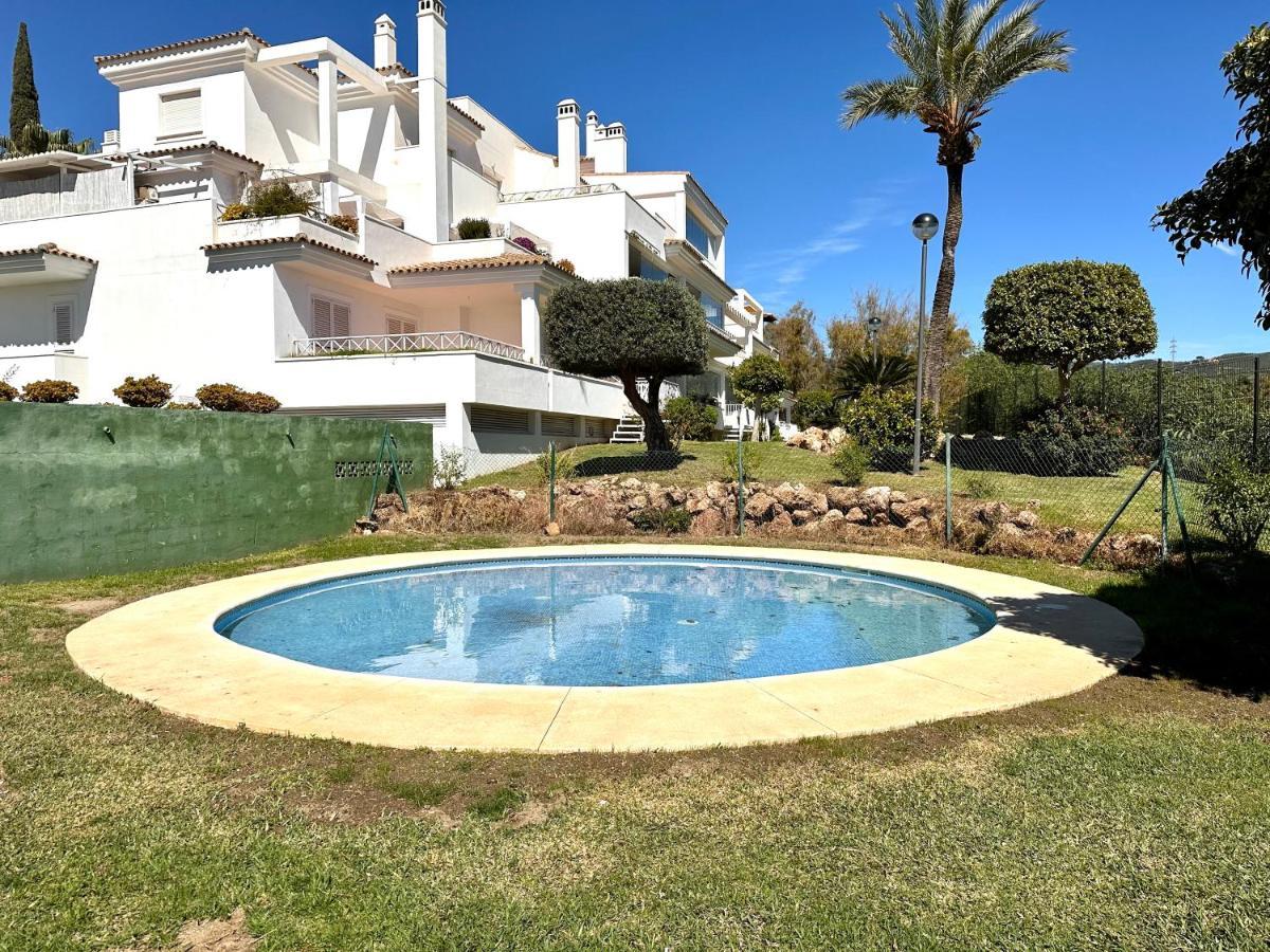Moderno Apartamento Con Preciosas Vistas Al Mar En Urbanizacion Con Piscina - Rio Real 11 2G Марбелья Экстерьер фото