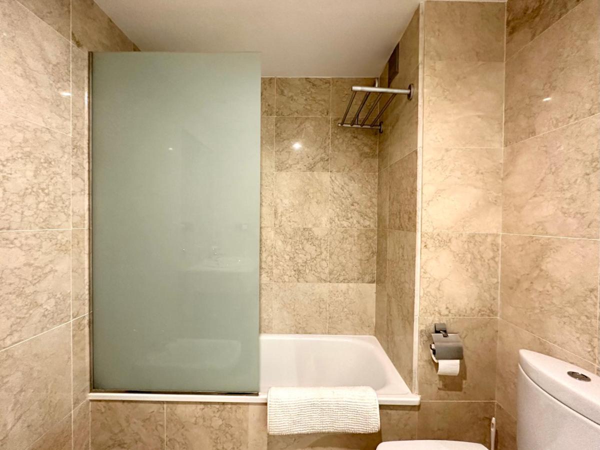 Moderno Apartamento Con Preciosas Vistas Al Mar En Urbanizacion Con Piscina - Rio Real 11 2G Марбелья Экстерьер фото