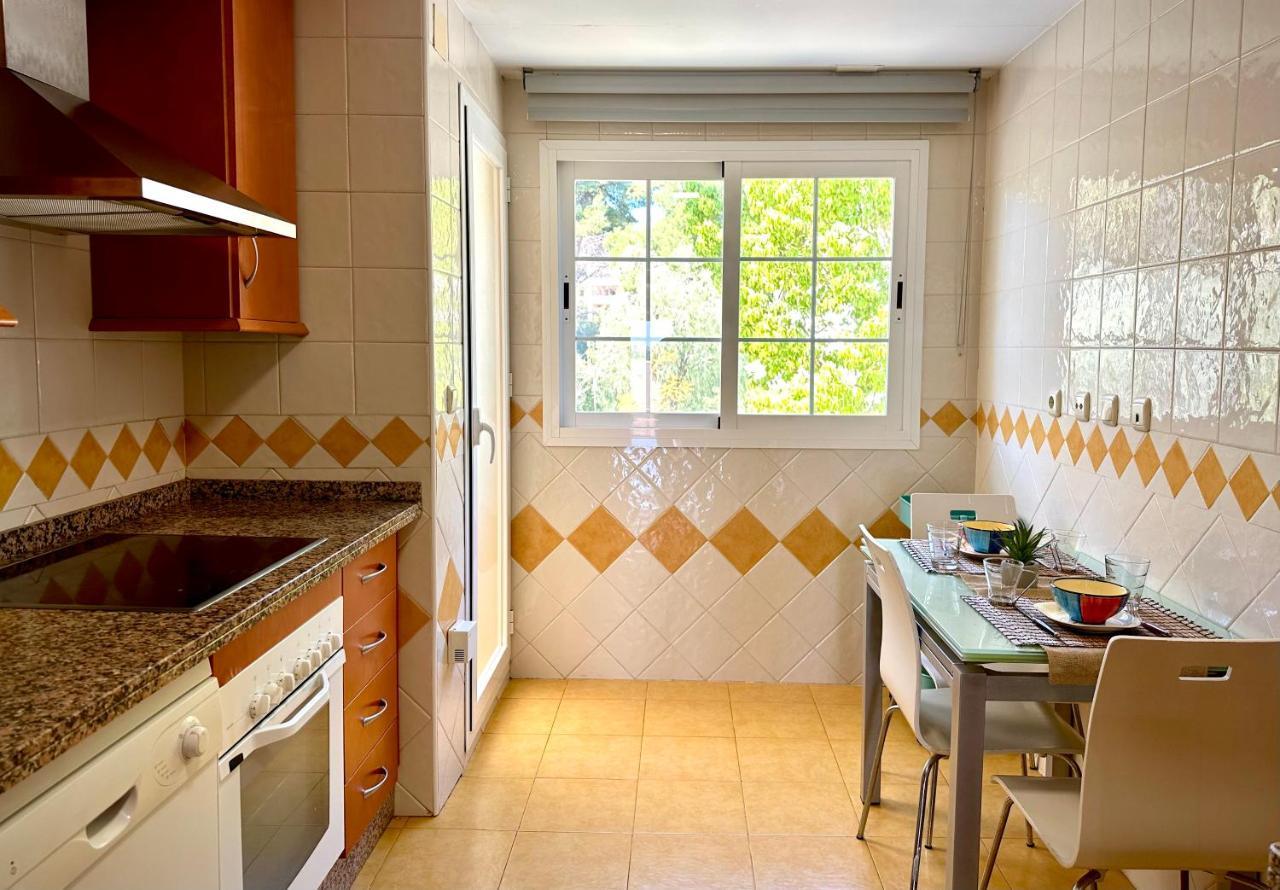 Moderno Apartamento Con Preciosas Vistas Al Mar En Urbanizacion Con Piscina - Rio Real 11 2G Марбелья Экстерьер фото